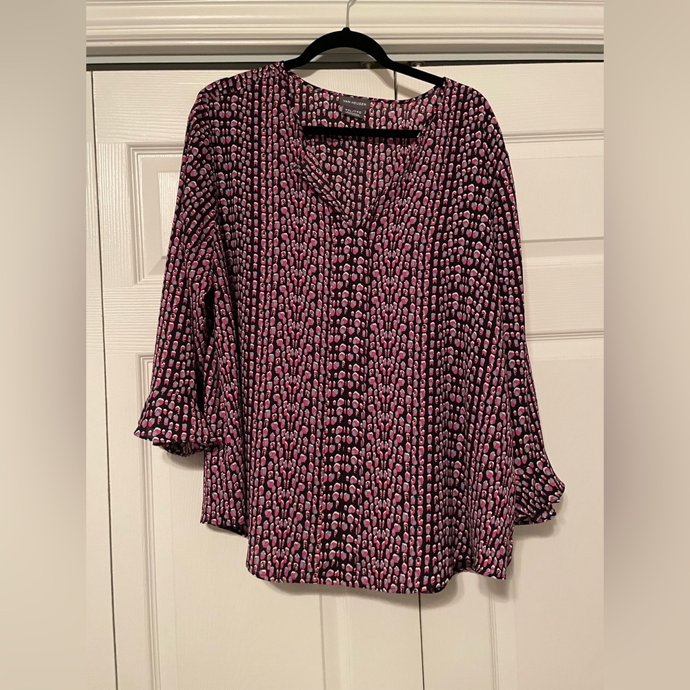 Women’s Van Heusen printed 3/4 sleeve blouse